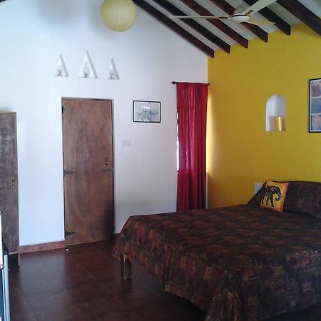 Hotel Starco à Anjuna Extérieur photo
